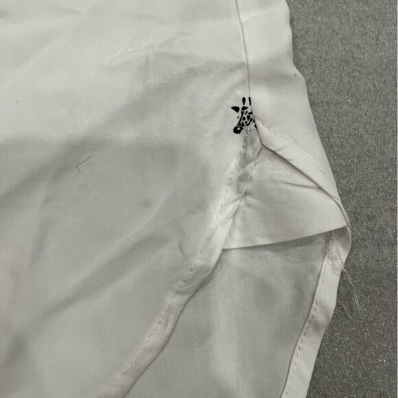 [L]Jane Delancy White Button-Up Shirt with Giraffe Print - Picture 6 of 8